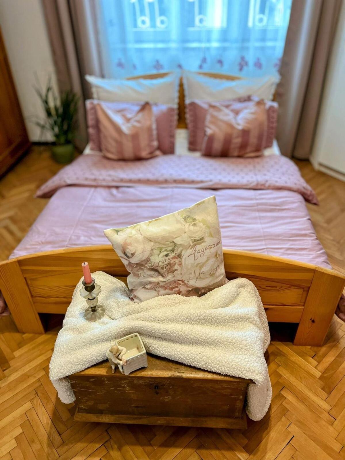 Antique Charm 2 Bedroom Apartmán Praha